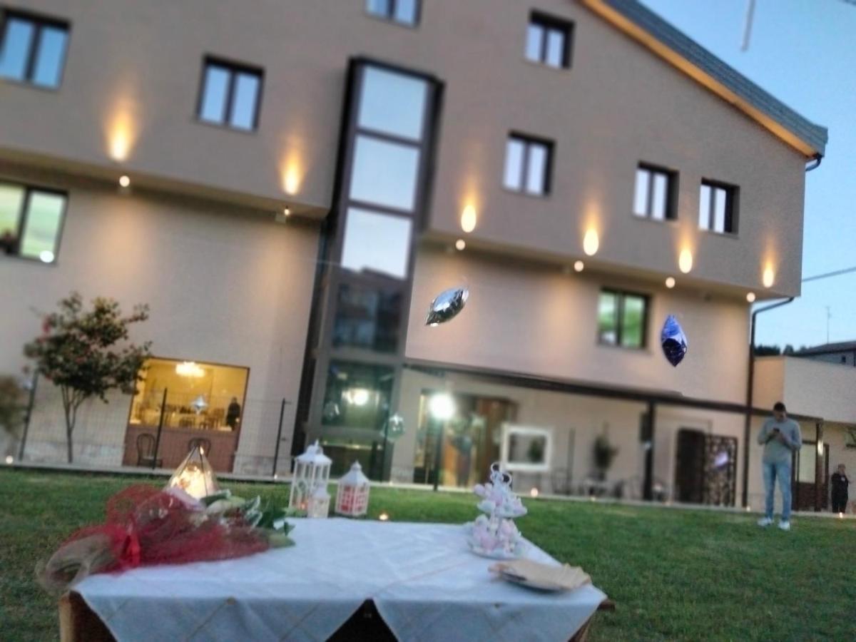 Hotel Ristorante Caligiuri Decollatura Exteriör bild
